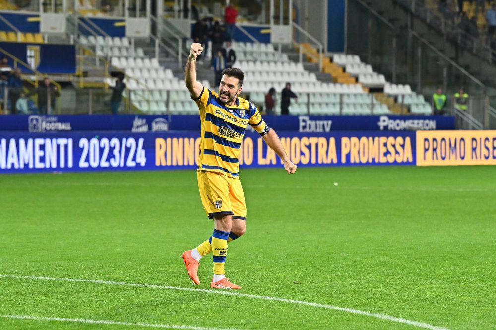 Jejak Karier Gemilang Gianluigi Buffon, Penuh Prestasi