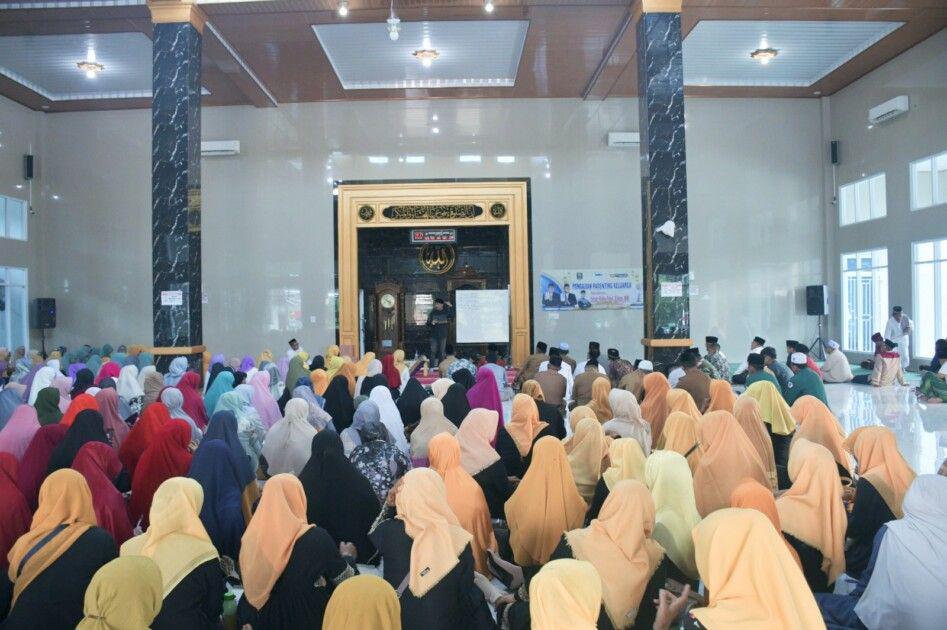 Cara Pemkot Metro Edukasi Warga tentang Keluarga Harmonis