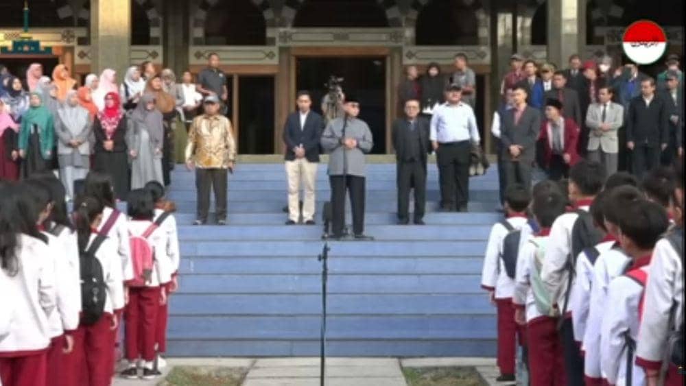 Ditetapkan Jadi Tersangka, Panji Gumilang Beri Arahan Santri