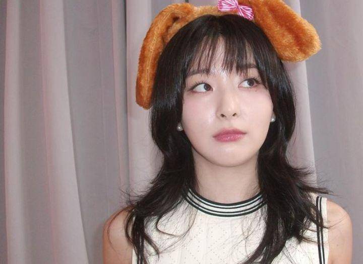 Model rambut kekinian ala idol cewek Korea,(instagram.com/hi_sseulgi)