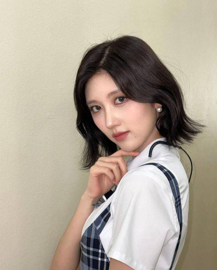 Model rambut kekinian ala idol cewek Korea (instagram.com/ivestarship)