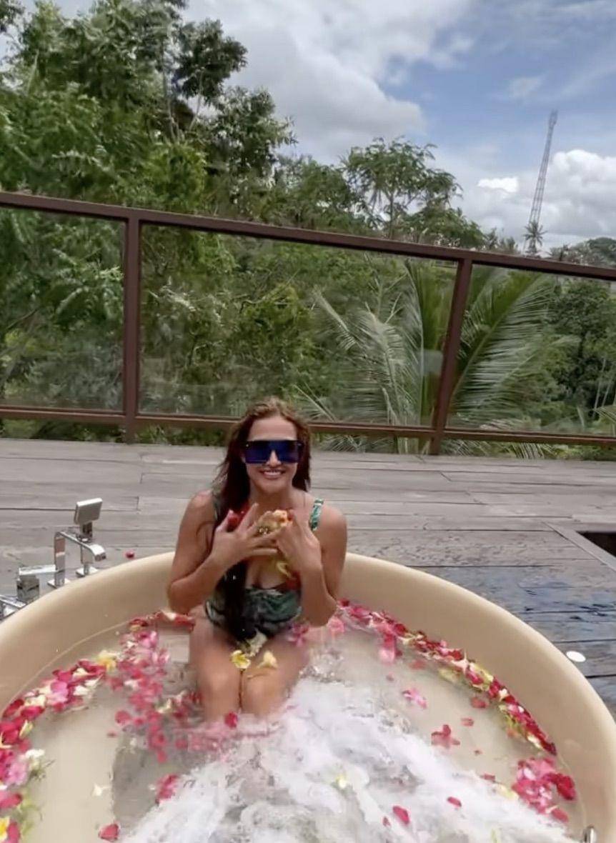 aktivitas terbaru Karenina Maria (instagram.com/kareninaanderson)
