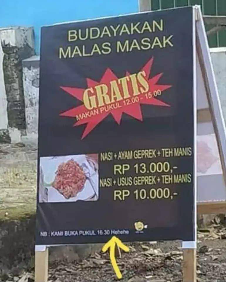 spanduk bertuliskan gratis yang menjebak (twitter.com/Memeillegal_)
