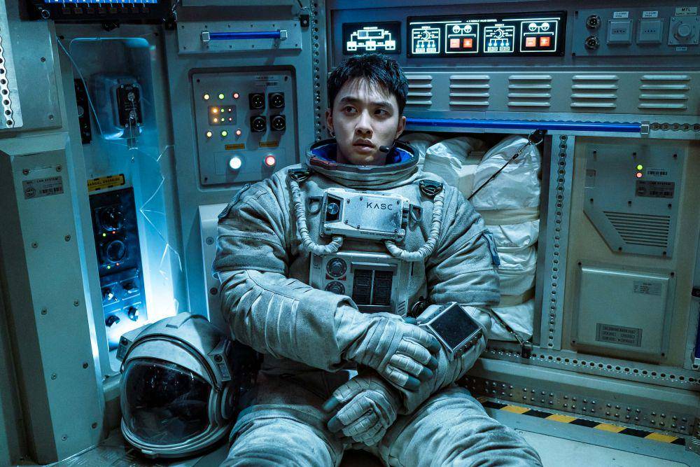 D.O. EXO di film The Moon (dok. CJ ENM Studios/The Moon)