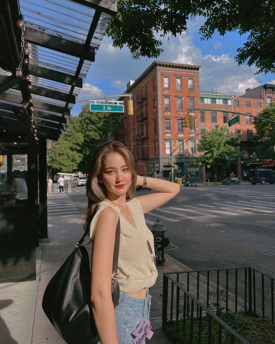 shoulder bag ala Bow Maylada (instagram.com/bow_maylada)