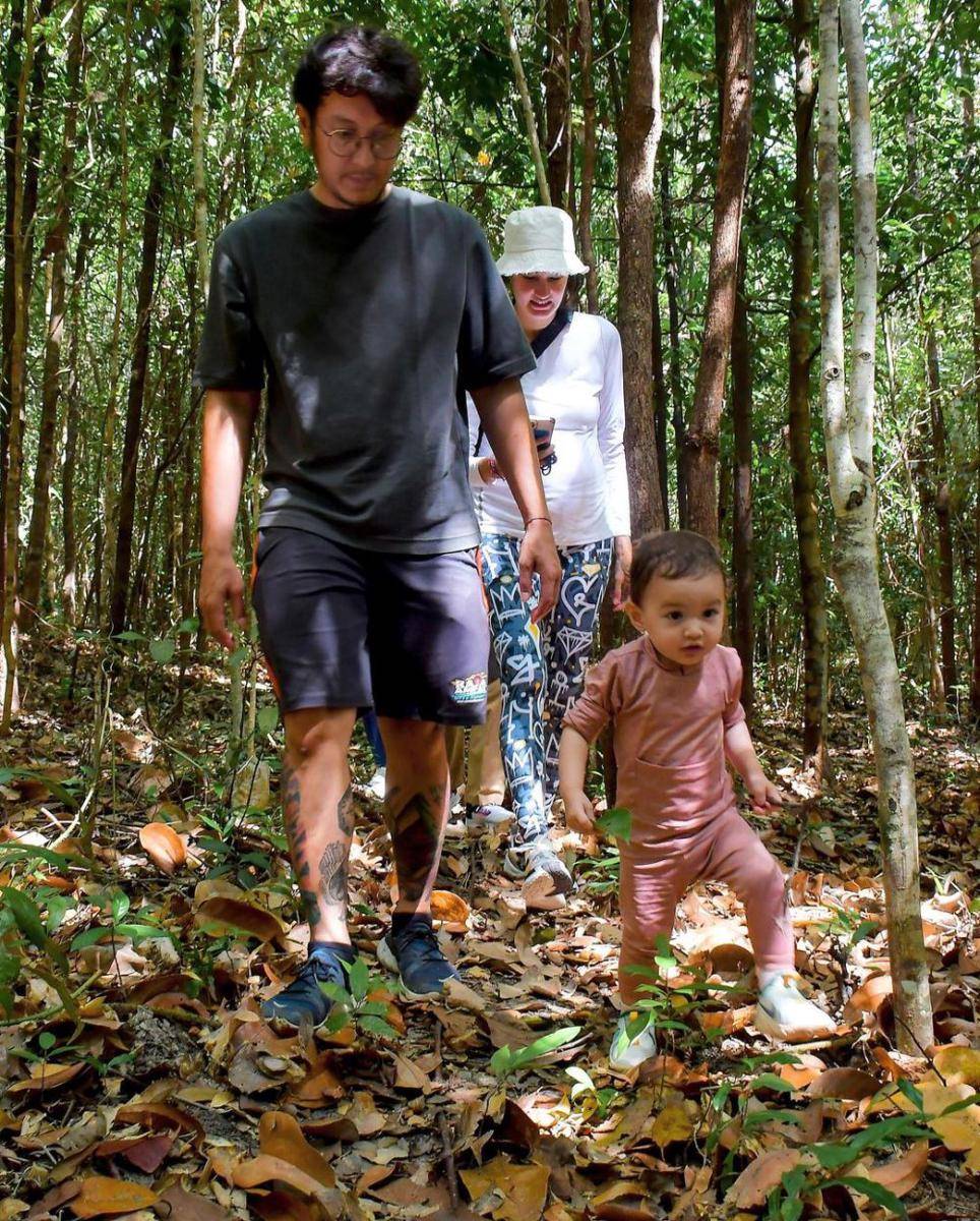 momen Nadine, Dimas dan Djiwa main di alam (instagram.com/nadinelist)