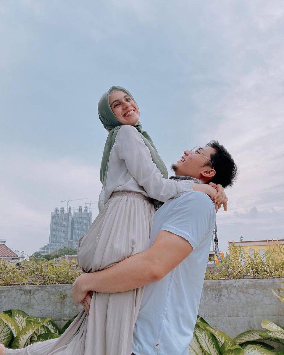 potret kebersama Rizky Kinos dan Nycta Gina (instagram.com/missnyctagina)
