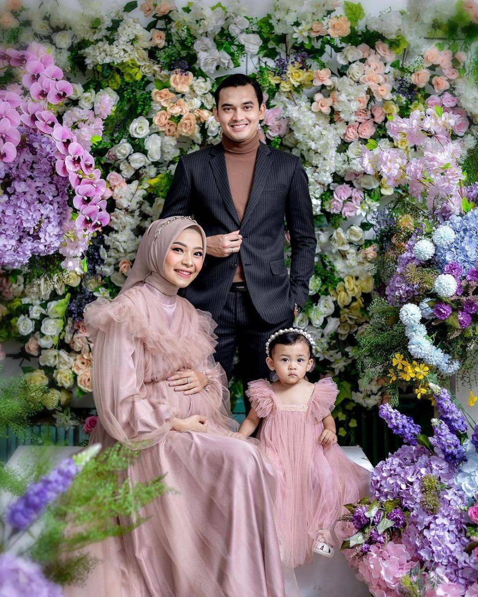 momen maternity shoot Ikbal Fauzi dan istri (instagram.com/ikbalfauzi_)