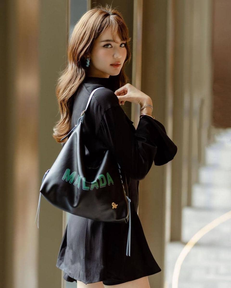 shoulder bag ala Bow Maylada (instagram.com/bow_maylada)
