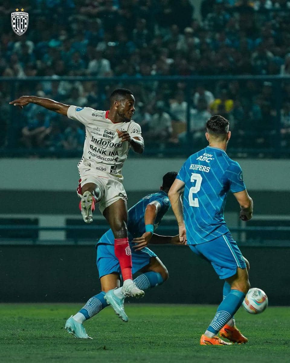 Pertandingan Persib Bandung vs Bali United. (Instagram.com/baliunitedfc)