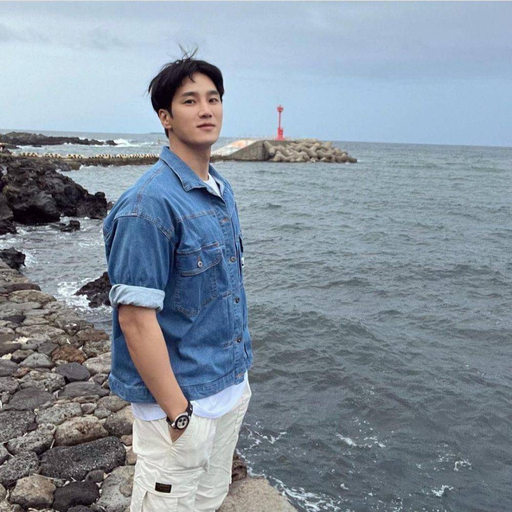 Ahn Bo Hyun (instagram.com/bohyunahn)