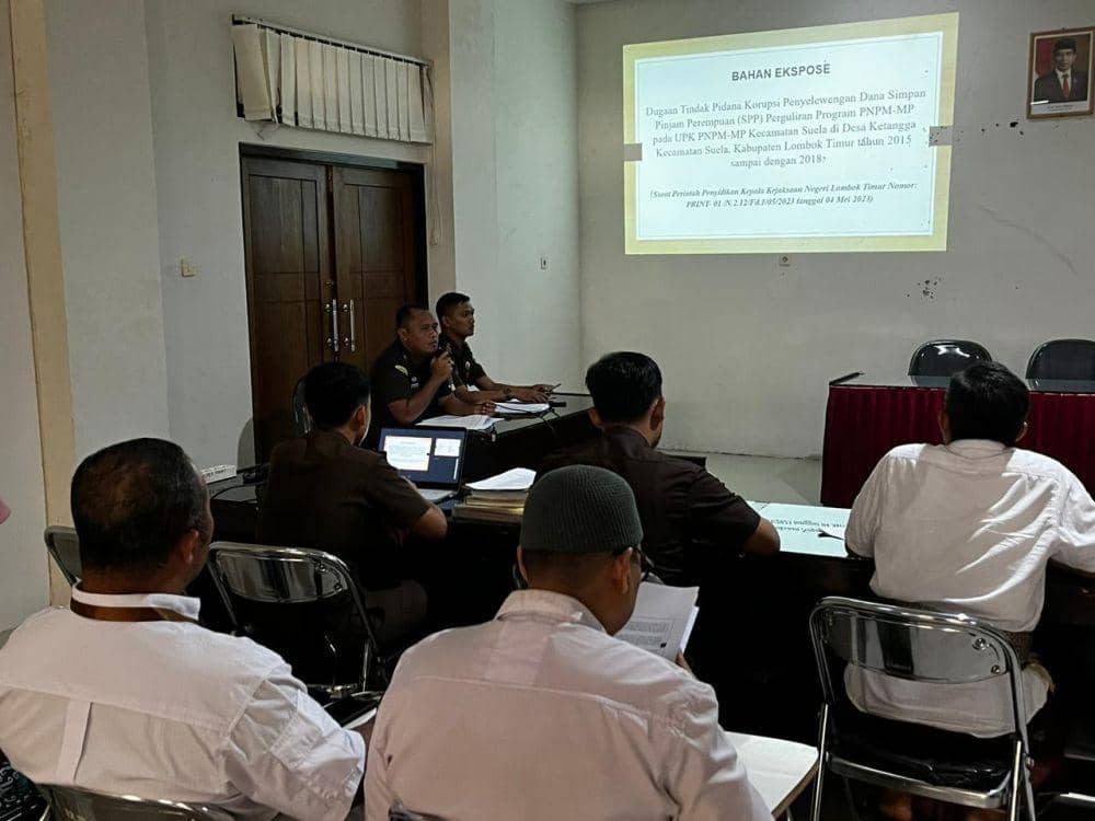 Kejaksaan Negeri Lombok Timur dan Inspektorat menggelar ekspos penyidikan kasus dugaan korupsi PNPM-MP Suela (dok. Lalu Mohammad Rasydi)