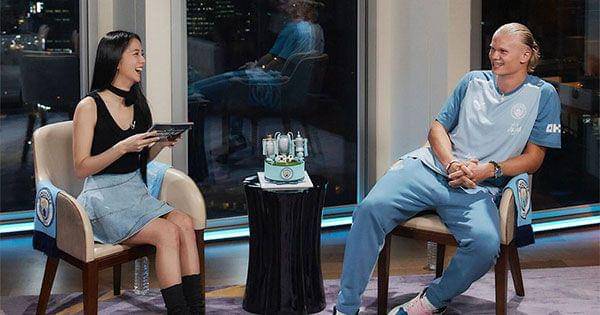 potret Jisoo & Erling Haaland dalam acara A Coupang Play (instagram.com/coupangplay)