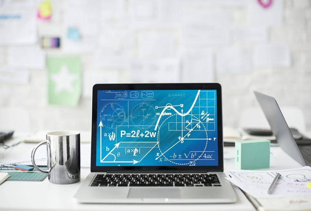 ilustrasi hitungan matematika (pixabay.com/Oberholster Venita)