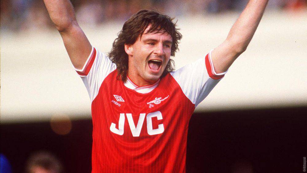 Charlie Nicholas (arsenal.com)