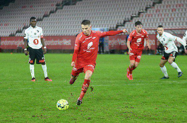 Robert Taylor saat membela SK Brann (instagram.com/robitaylor94)