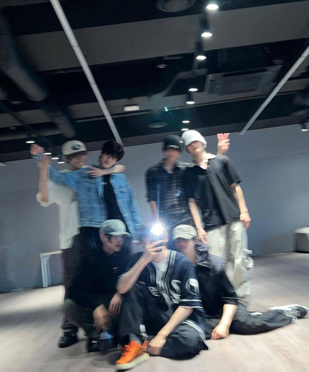 RIIZE (instagram.com/riize_official)