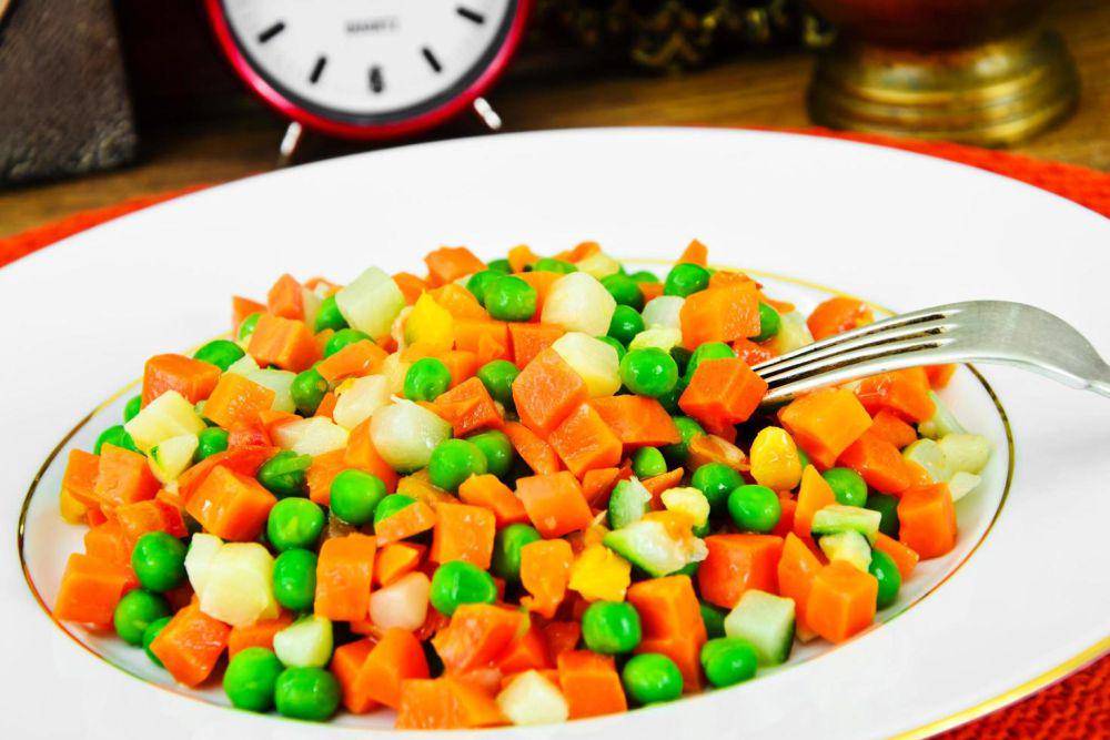 ilustrasi mix vegetable (vecteezy.com/artcookstudio)