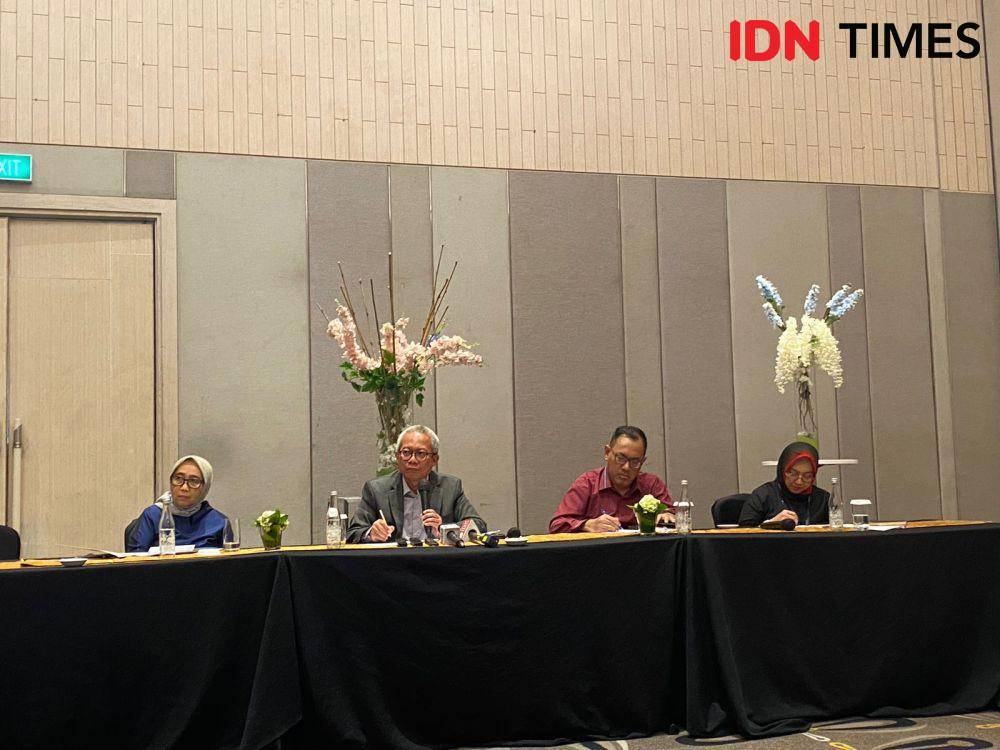 Konferensi pers Badan Pengawas Perdagangan Berjangka Komoditi (Bappebti) di Jakarta, Kamis (3/8/2023). (IDN Times/Vadhia Lidyana)