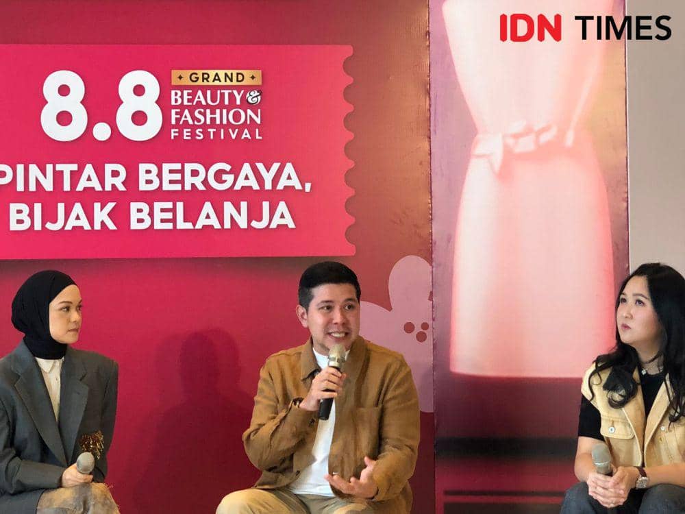 Media gathering Shopee 8.8 Grand Beauty & Fashion Festival: Pintar Bergaya, Bijak Belanja pada Kamis (3/8/2023) di Pakuwon Tower, Jakarta Selatan. (IDN Times/Nisa Zarawaki)