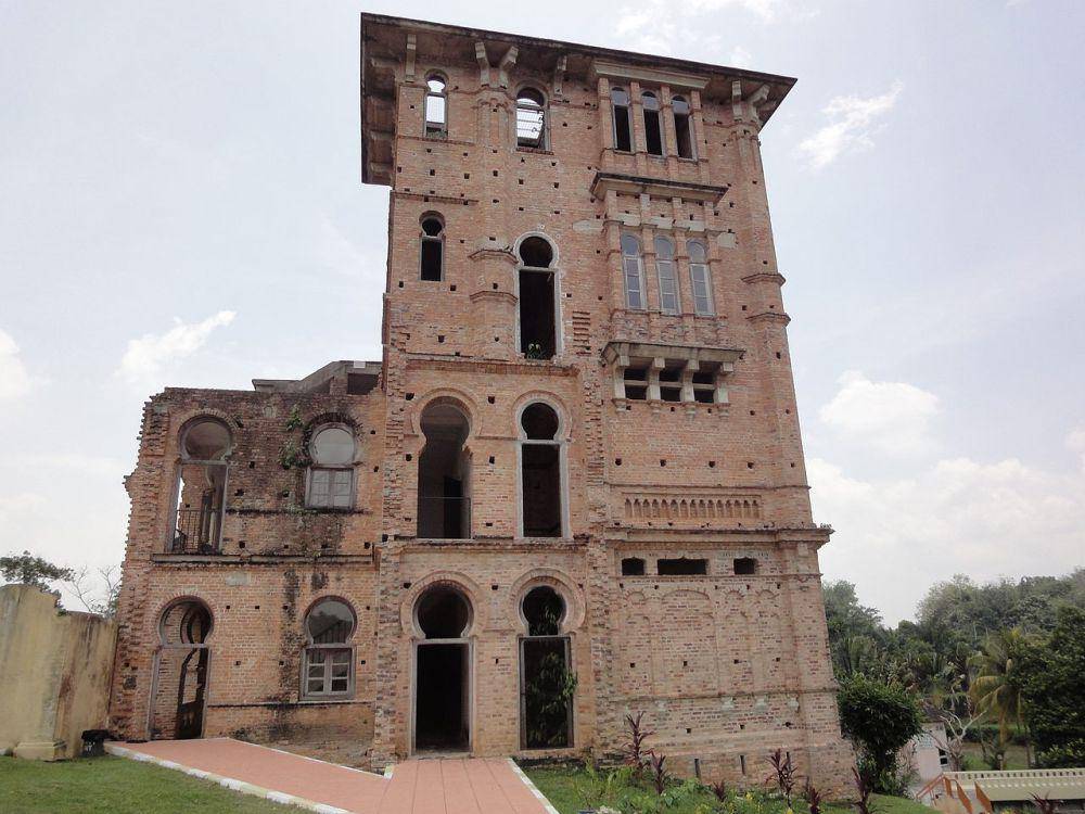 Kellie’s Castle (commons.wikimedia.org/Bejinhan)
