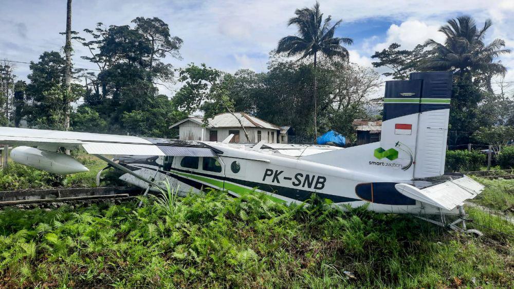 Pesawat Smart Air Tergelincir di Bandara Kenyam Papua Pegunungan