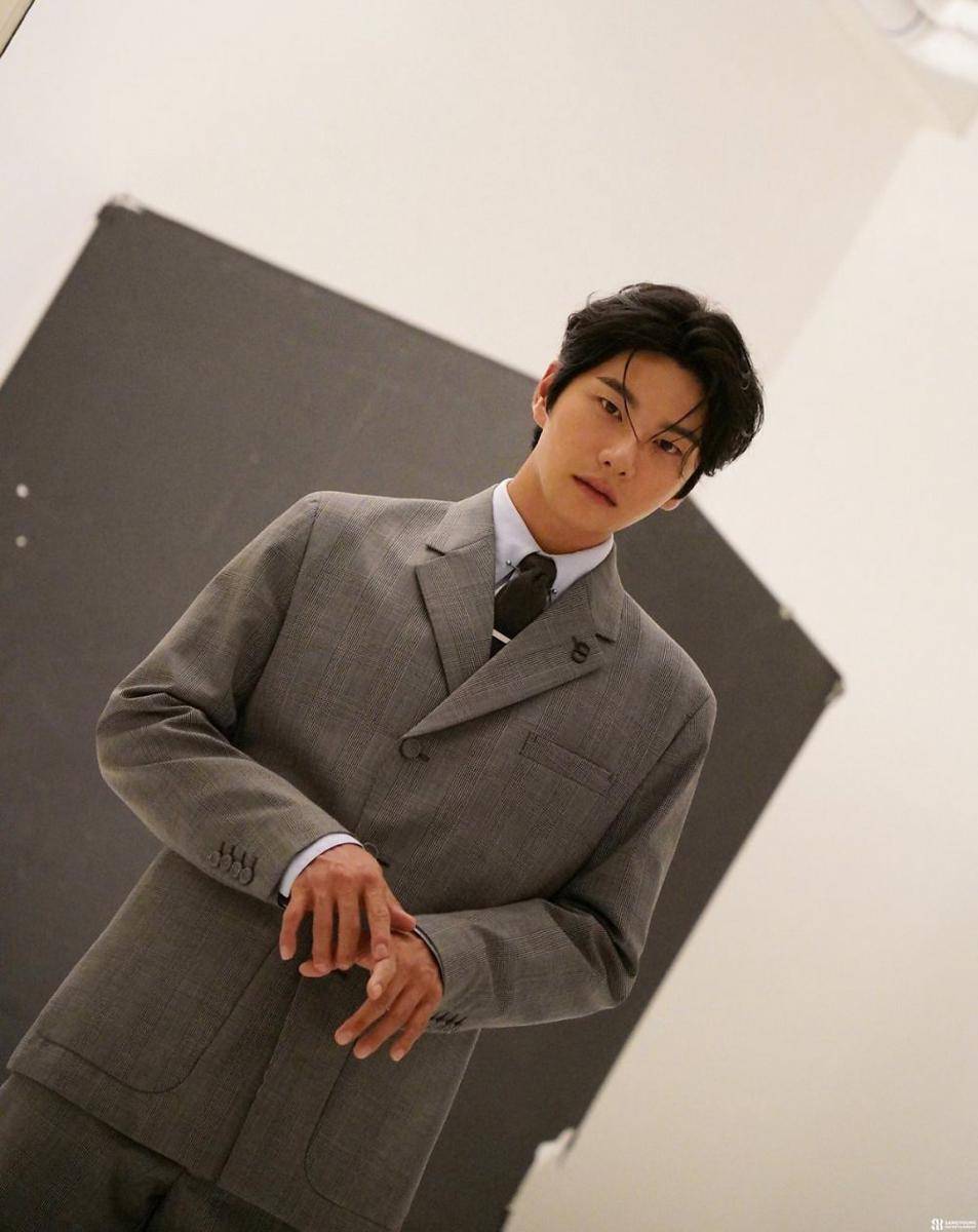 potret Lee Yi Kyung (post.naver.com/상영이엔티)