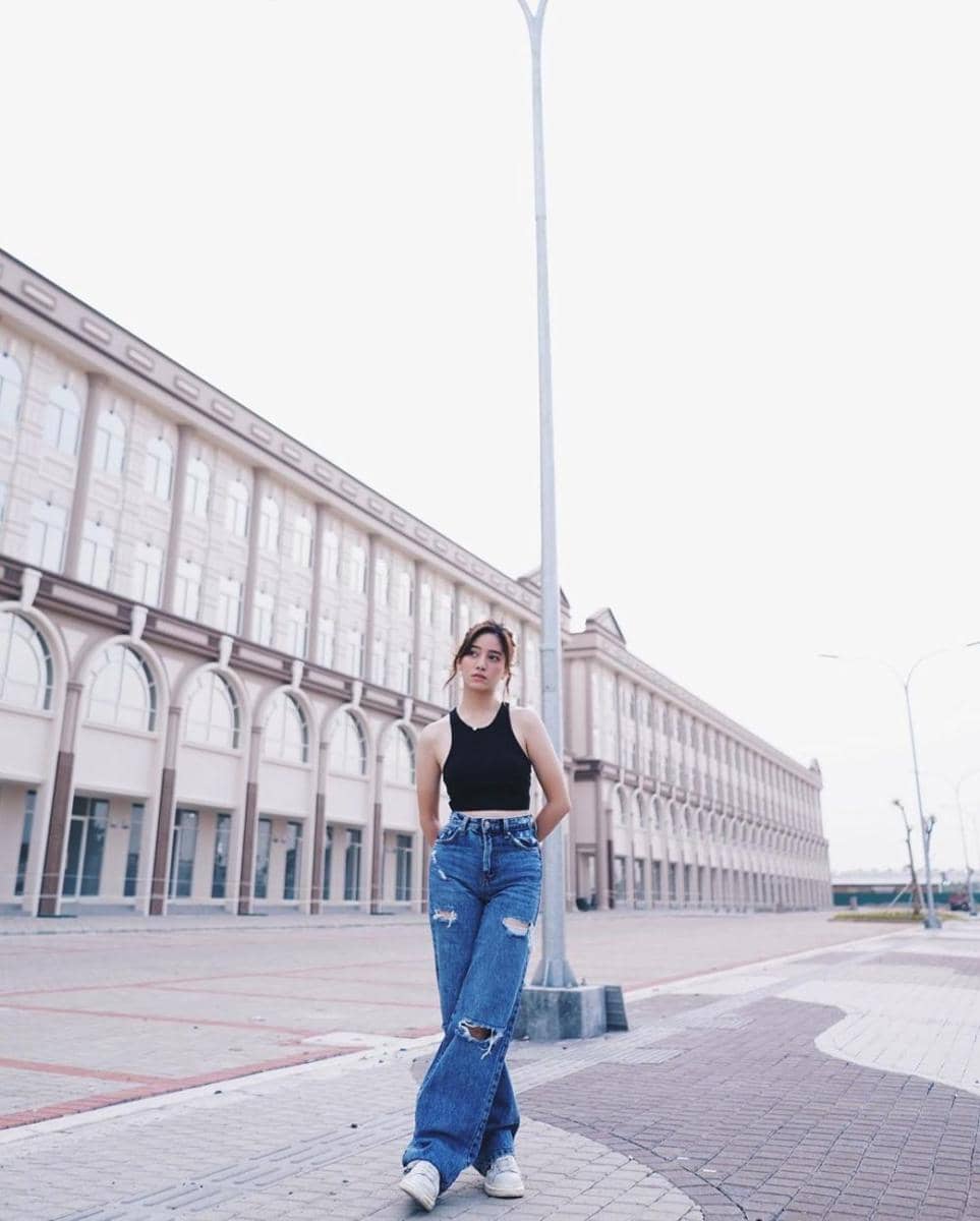 OOTD Dannia Salsabilla (instagram.com/danniasalsabilla)