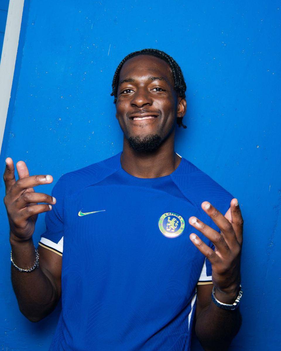 Chelsea resmi umumkan kedatangan Axel Disasi (twitter.com/ChelseaFC)