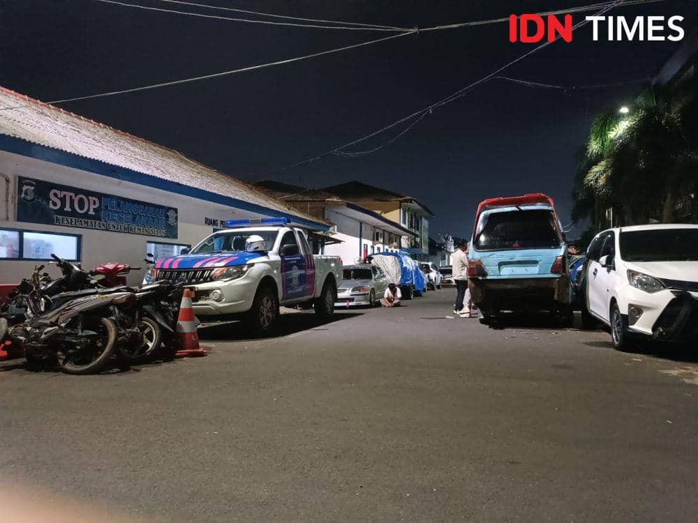 Potret Unit Laka Satlantas Polresta Bandar Lampung saat proses pemeriksaan Anggota DPRD Provinsi Lampung Okta Rijaya. (IDN Times/Tama Yudha Wiguna).