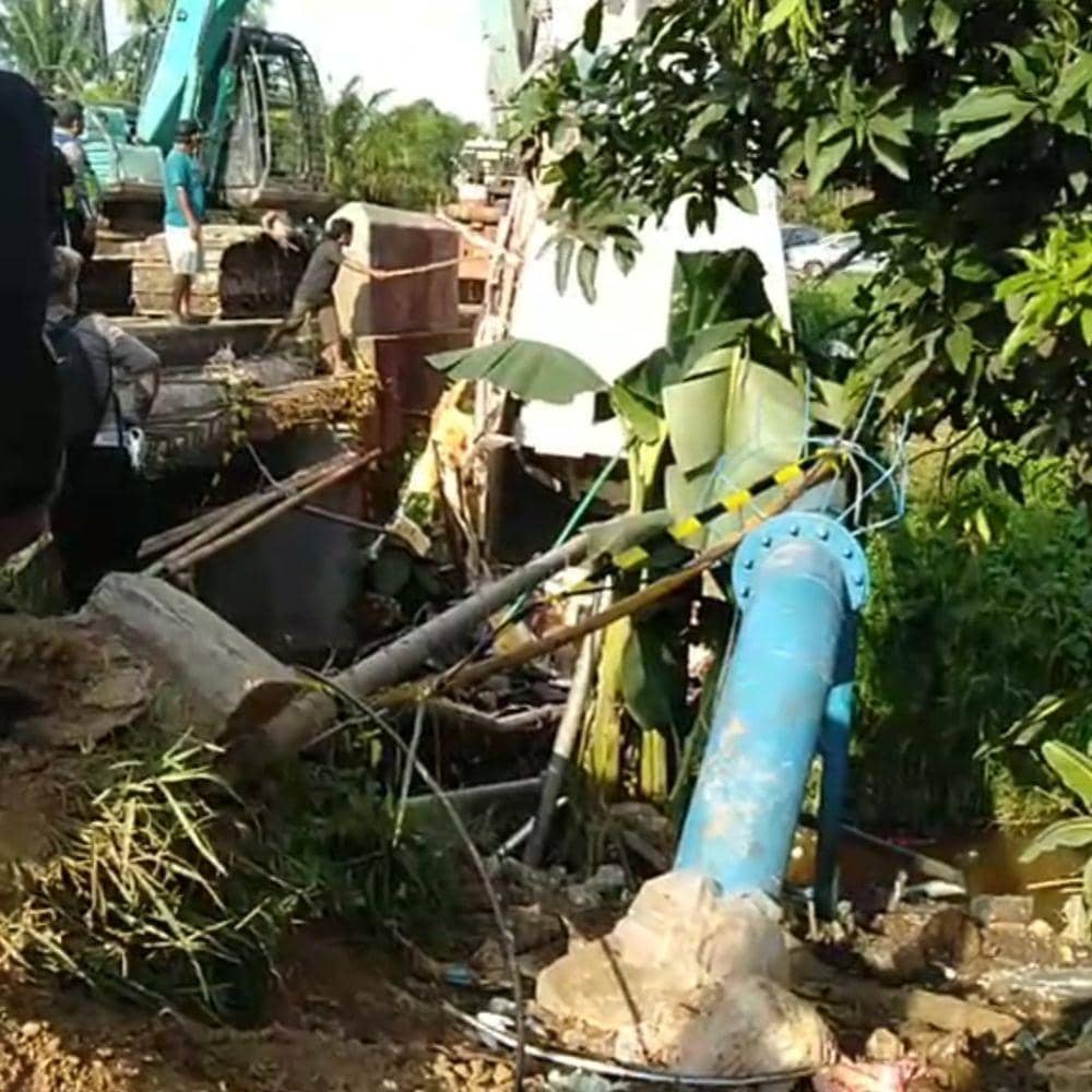 Truk Bermuatan Ikan Terjun ke Sungai, Sopir dan 2 Penumpang Tewas