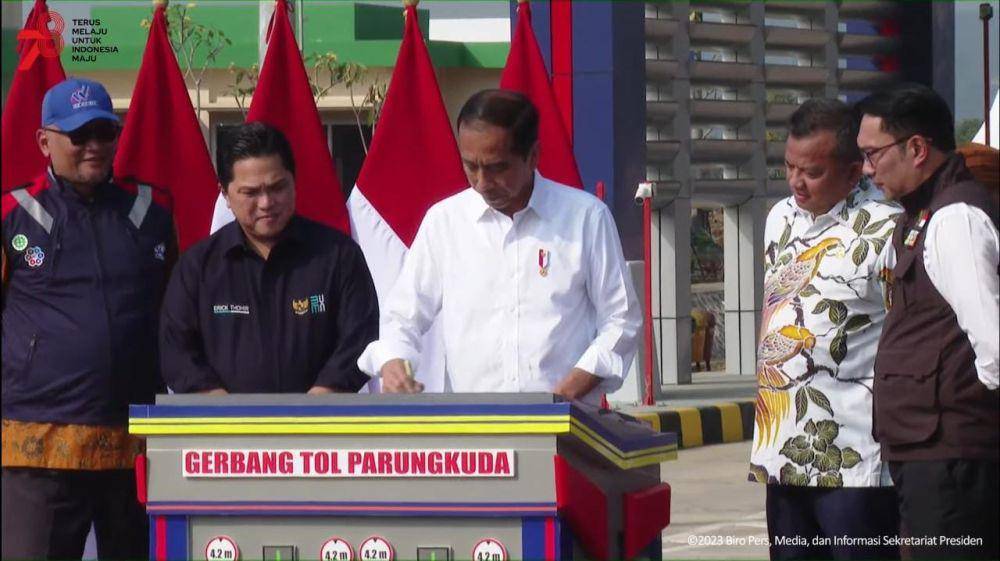 Presiden Jokowi meresmikan Tol Ciawi-Sukabumi ruas Cigombong-Cibadak, pada Jumat (4/8/2023) (Youtube.com/Sekretariat Presiden)