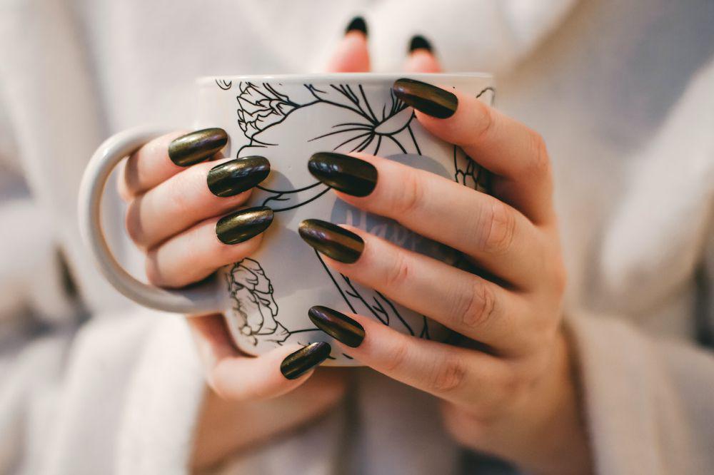 5 Teknik Manicure yang Tahan Lama, Gak Perlu Sering Retouch