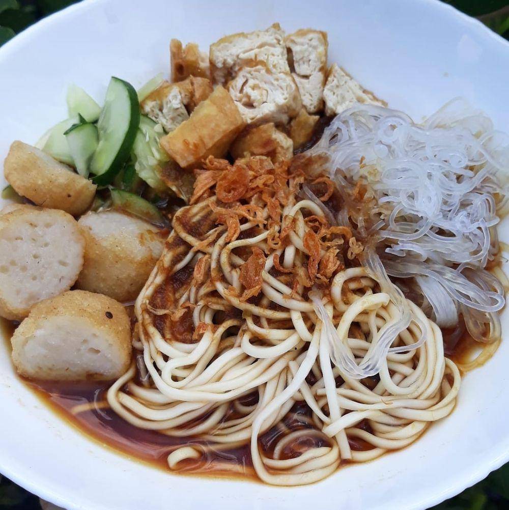 ilustrasi rujak mi (instagram.com/destri_kitchen)