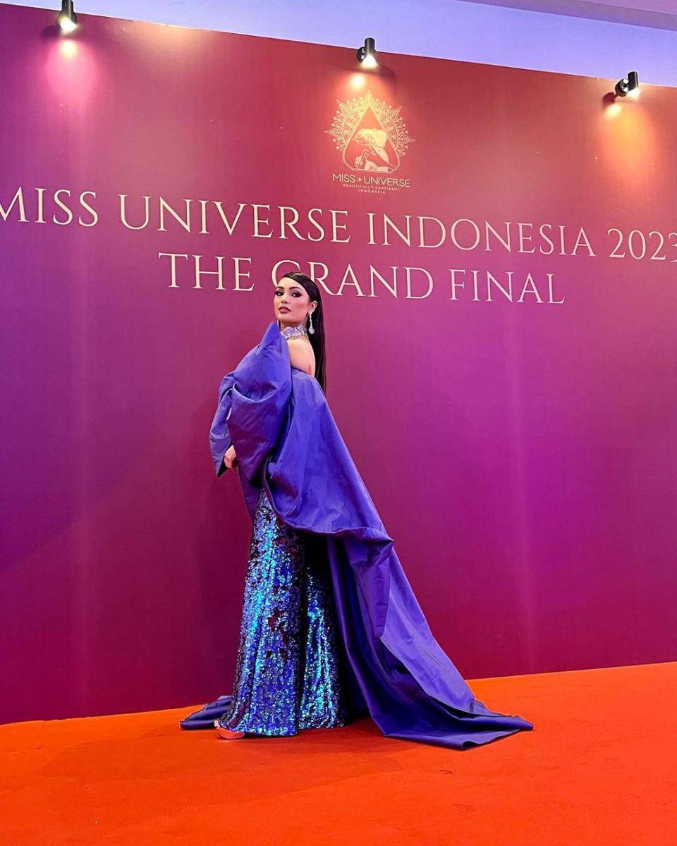 Potret R'Bonney Gabriel, Miss Universe 2022 di Acara Grand Final Miss Universe Indonesia 2023 (Instagram.com/rbonneynola)
