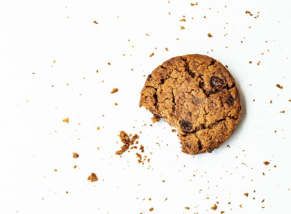 ilustrasi choco peanut oat cookies (unsplash.com/Vyshnavi Bisani)