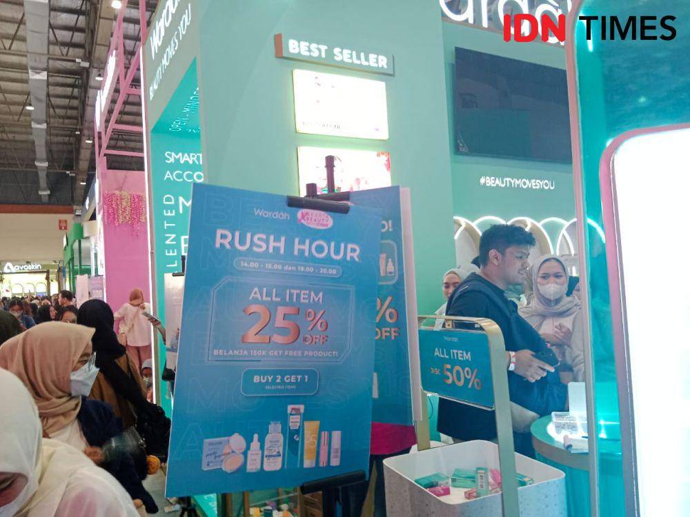 Wardah di Jakarta x Beauty pada Rabu (3/8/2023). IDN Times/Adyaning Raras