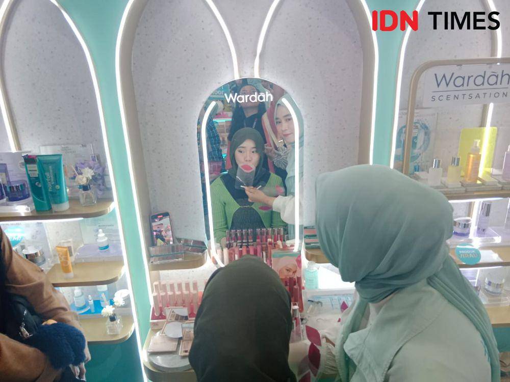 Wardah di Jakarta x Beauty pada Rabu (3/8/2023). IDN Times/Adyaning Raras