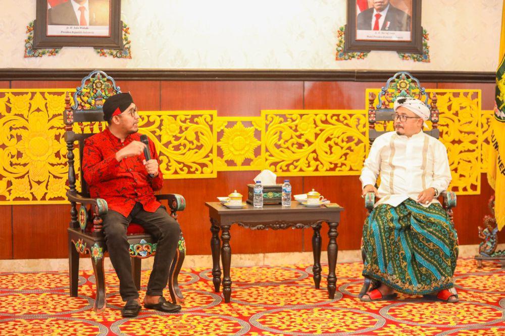 Para Lora Titipkan Masa Depan Madura ke Fauzi