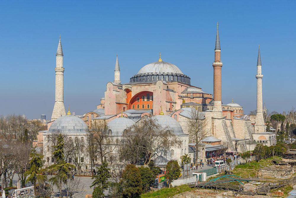 Hagia Sophia di Istanbul bukti kejayaan Romawi Bizantium di masa lalu. (commons.wikimedia.org/Arild Vågen)