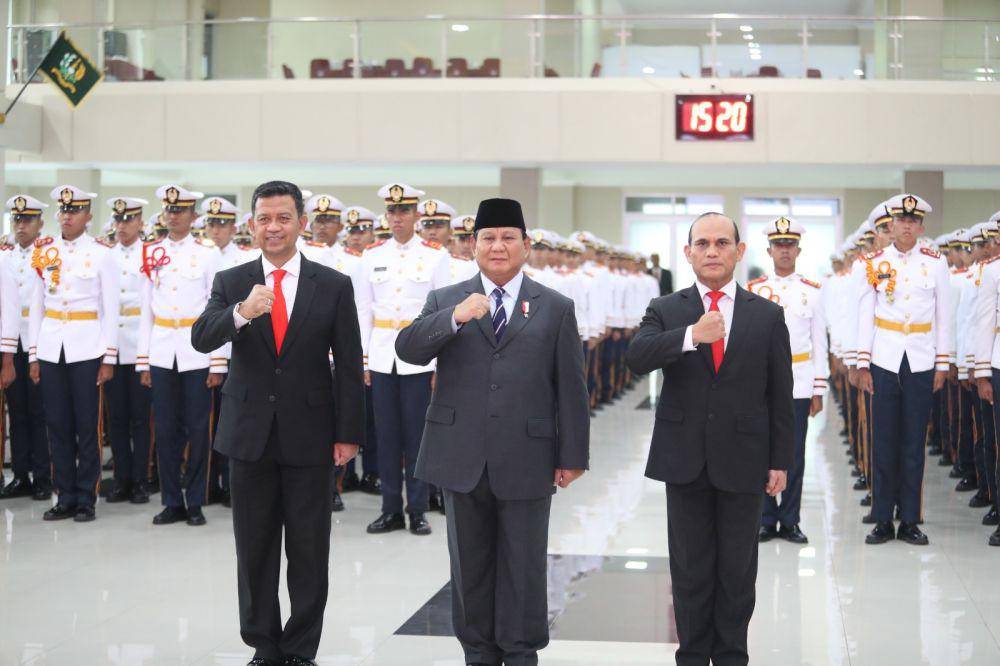 Menteri Pertahanan, Prabowo Subianto melantik Rektor baru Universitas Pertahanan, Mayjen Jonni Mahroza pada Jumat, 4 Agustus 2023. (Dokumentasi Kemhan)
