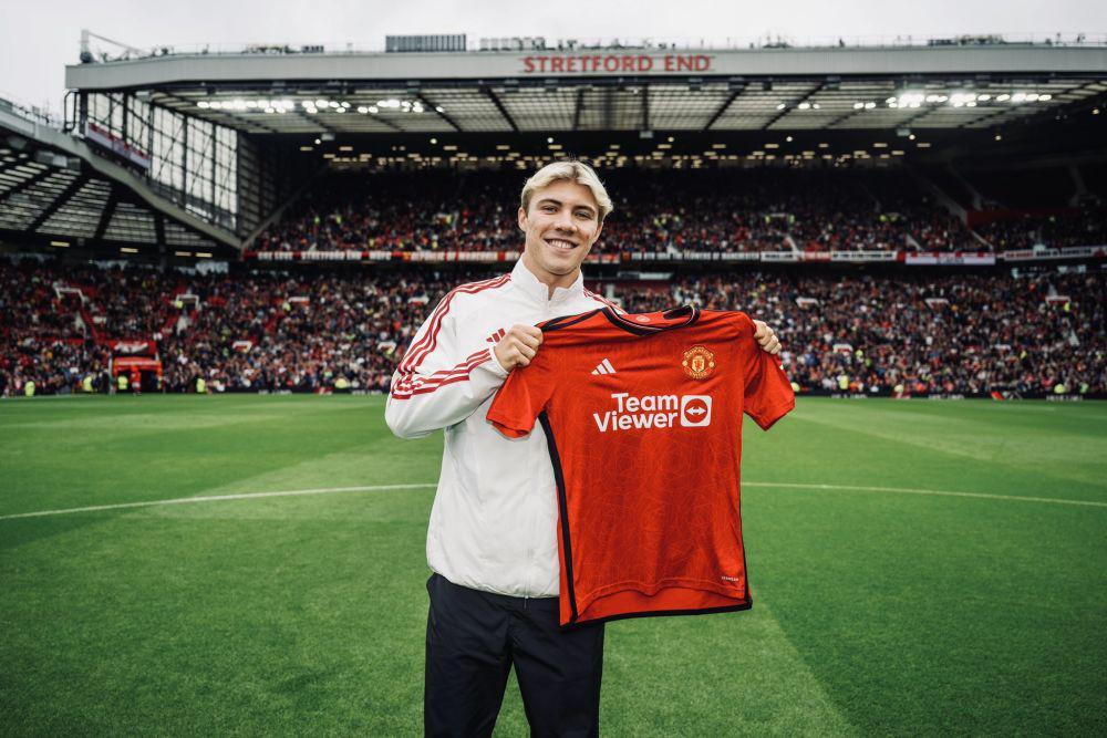 Profil Rasmus Hojlund, Striker Manchester United Asal Denmark