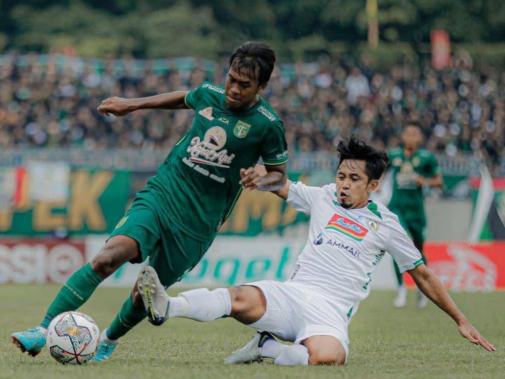 Persebaya Surabaya saat menghadapi PSS Sleman di Liga 1 Indonesia 2022/2023. (instagram.com/officialpersebaya)