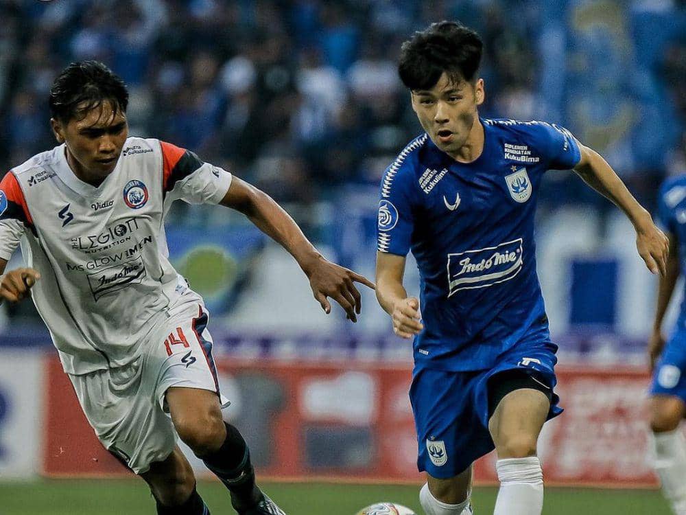 PSIS Semarang saat menghadapi Arema FC di Liga 1 Indonesia 2022/2023. (instagram.com/psisfcofficial)