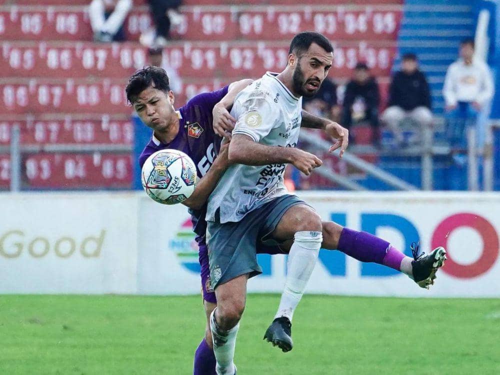 Persik Kediri saat menghadapi Bali United di Liga 1 Indonesia 2022/2023. (instagram.com/persikfcofficial)