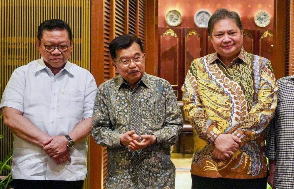 Para senior di Partai Golkar usai melakukan pertemuan di The Dharmawangsa pada Jumat malam, 4 Agustus 2023. (www.instagram.com/@golkar.indonesia)