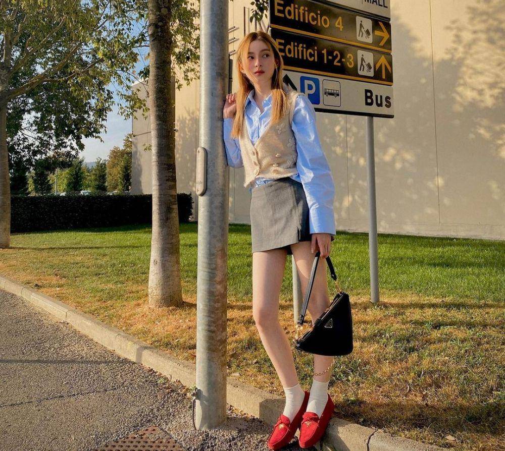 inspirasi outfit biru muda ala Prim Chanikarn (instagram.com/primiily)