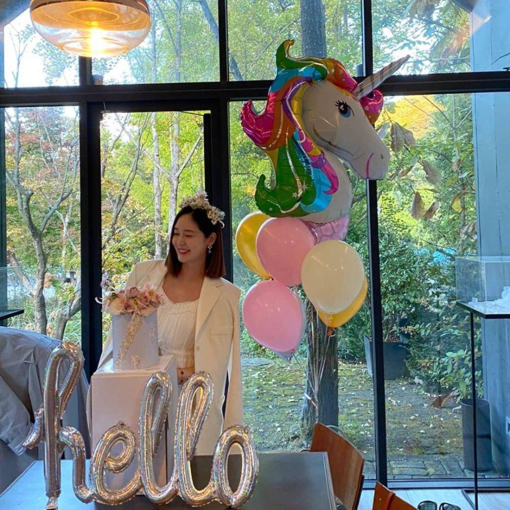 Sung Yu Ri (instagram.com/sung_yuri_)