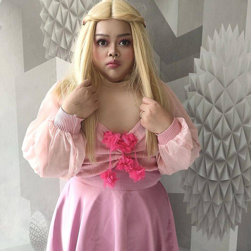 Potret Kekeyi cosplay Barbie. (instagram.com/rahmawatikekeyiputricantikka23)
