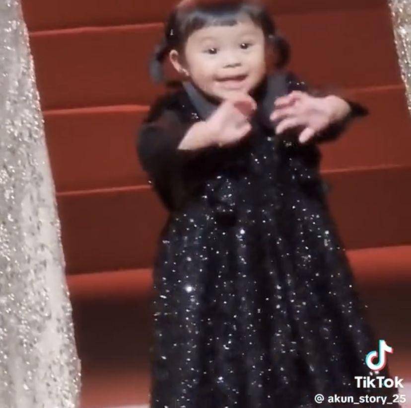 potret Ameena tampil di Konser Semesta Kris Dayanti (TikTok.com/akun_story_25)